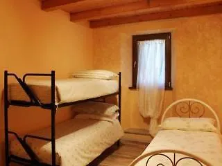 Ca Baetti L'antica Corte Bed & Breakfast Roncola
