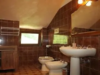 Ca Baetti L'antica Corte Bed & Breakfast Roncola