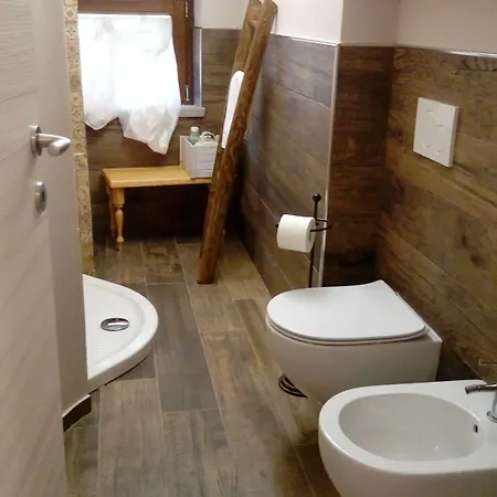Ca Baetti L'antica Corte Bed & Breakfast 4*