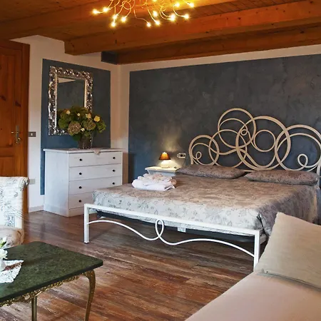 Ca Baetti L'antica Corte Bed & Breakfast Roncola
